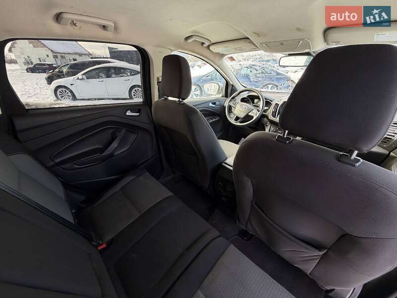 Позашляховик / Кросовер Ford Escape 2019 в Луцьку