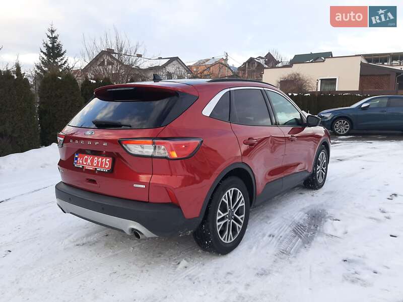 Позашляховик / Кросовер Ford Escape 2020 в Львові
