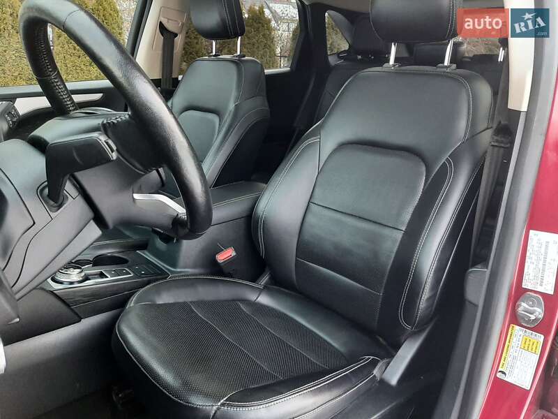 Позашляховик / Кросовер Ford Escape 2020 в Львові