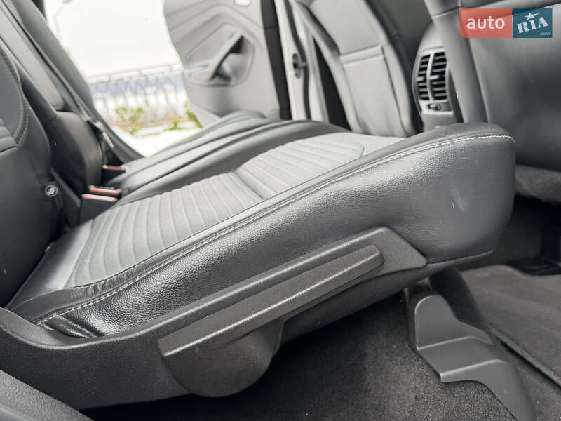 Внедорожник / Кроссовер Ford Escape 2018 в Дрогобыче