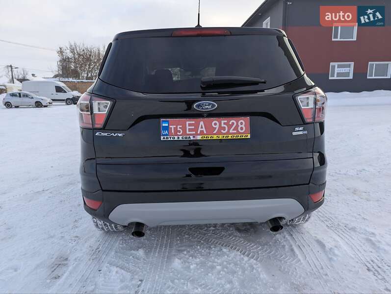 Позашляховик / Кросовер Ford Escape 2017 в Дубні