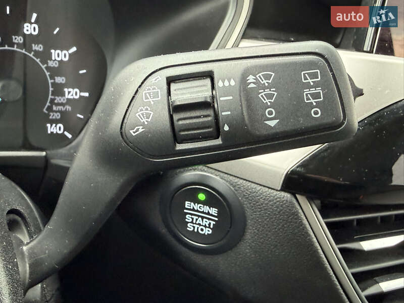 Внедорожник / Кроссовер Ford Escape 2019 в Стрые