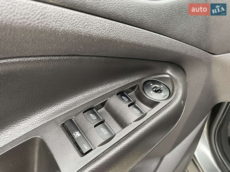 Позашляховик / Кросовер Ford Escape 2014 в Лубнах фото 39 Позашляховик / Кросовер Ford Escape 2014 в Лубнах