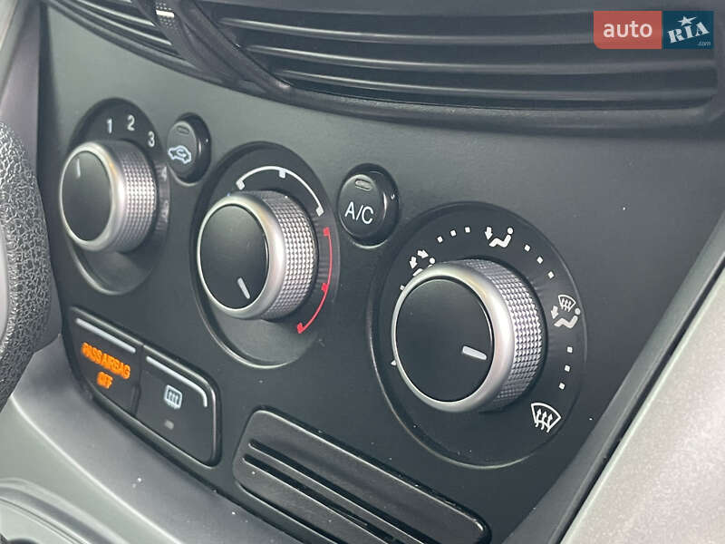 Позашляховик / Кросовер Ford Escape 2014 в Лубнах фото 51 Позашляховик / Кросовер Ford Escape 2014 в Лубнах