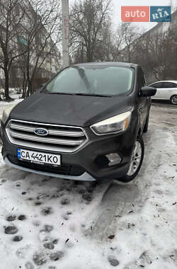 Внедорожник / Кроссовер Ford Escape 2016 в Черкассах