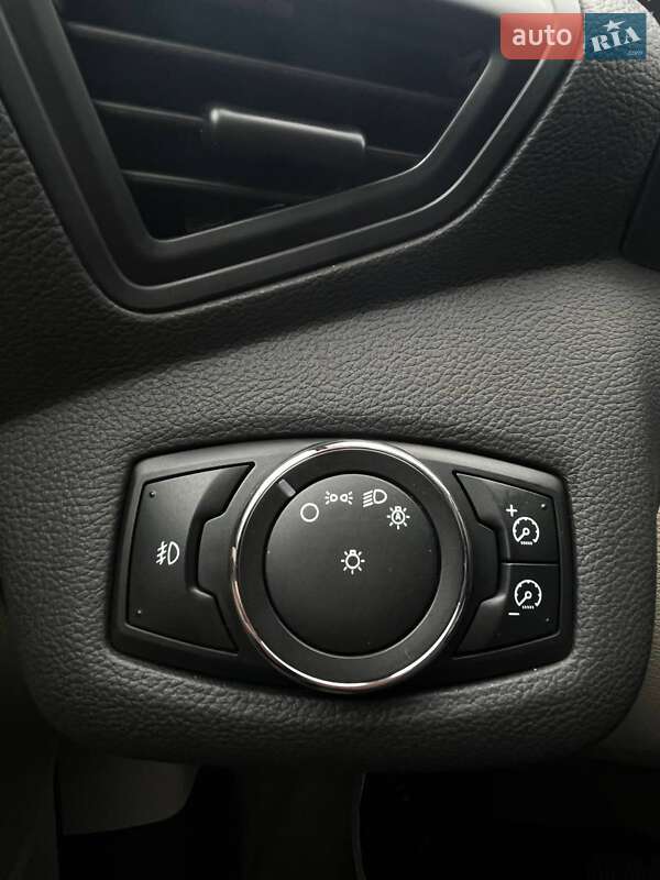 Внедорожник / Кроссовер Ford Escape 2013 в Львове фото 15 Внедорожник / Кроссовер Ford Escape 2013 в Львове