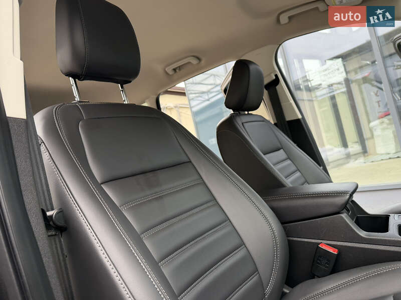 Позашляховик / Кросовер Ford Escape 2019 в Дрогобичі