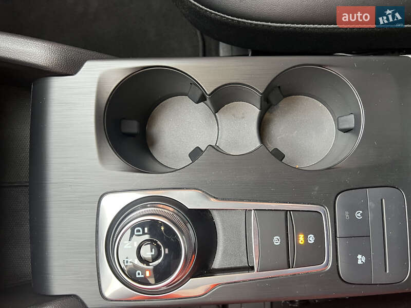 Внедорожник / Кроссовер Ford Escape 2025 в Ивано-Франковске фото 20 Внедорожник / Кроссовер Ford Escape 2025 в Ивано-Франковске