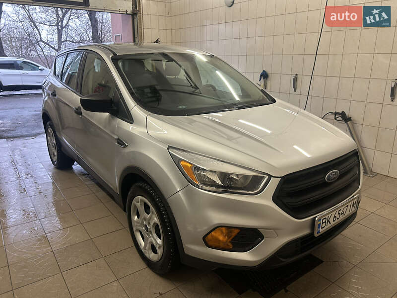 Внедорожник / Кроссовер Ford Escape 2018 в Ровно фото 4 Внедорожник / Кроссовер Ford Escape 2018 в Ровно