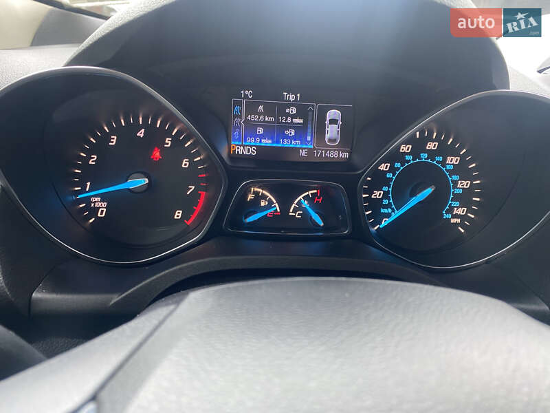 Внедорожник / Кроссовер Ford Escape 2016 в Дубно