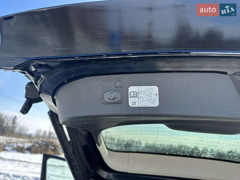 Внедорожник / Кроссовер Ford Escape 2017 в Каменке-Бугской фото 24 Внедорожник / Кроссовер Ford Escape 2017 в Каменке-Бугской