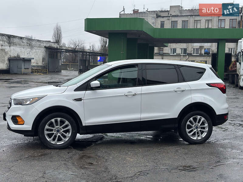 Позашляховик / Кросовер Ford Escape 2019 в Кременчуці фото 4 Позашляховик / Кросовер Ford Escape 2019 в Кременчуці