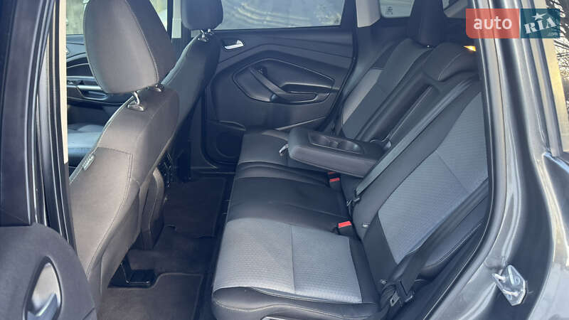 Позашляховик / Кросовер Ford Escape 2017 в Дубні фото 23 Позашляховик / Кросовер Ford Escape 2017 в Дубні