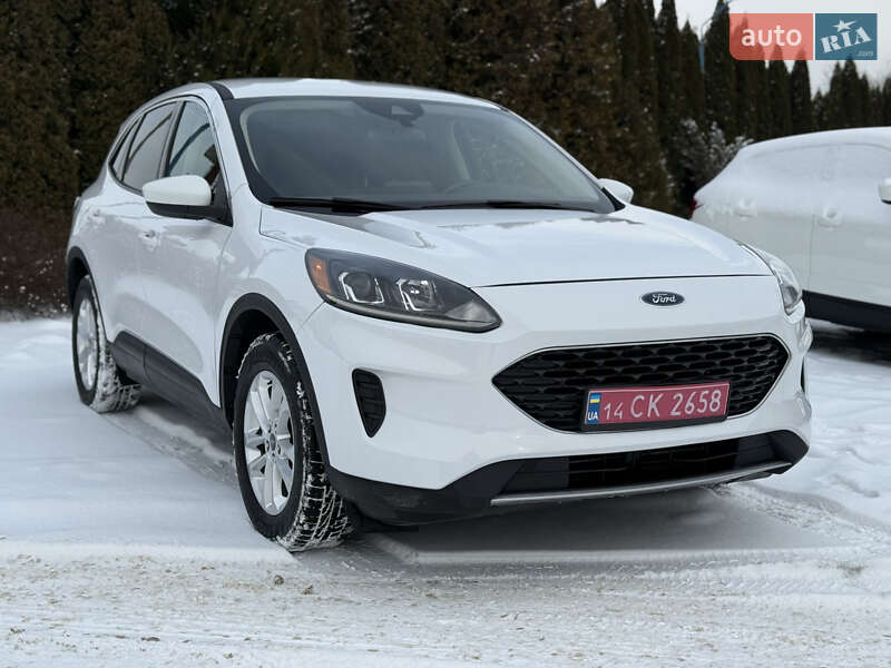 Позашляховик / Кросовер Ford Escape 2020 в Львові