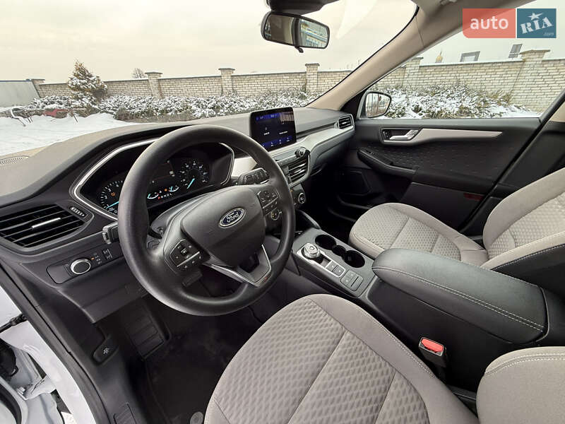 Позашляховик / Кросовер Ford Escape 2020 в Львові