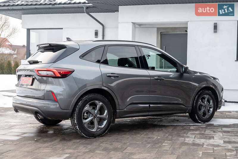 Внедорожник / Кроссовер Ford Escape 2023 в Ивано-Франковске