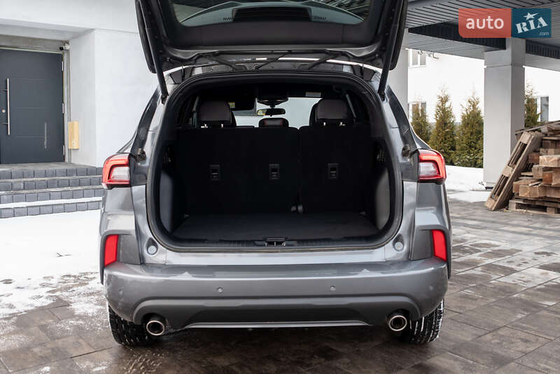 Внедорожник / Кроссовер Ford Escape 2023 в Ивано-Франковске