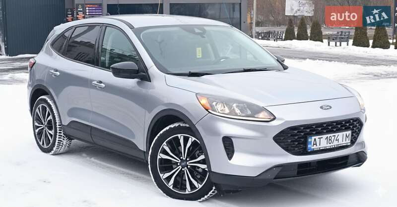 Позашляховик / Кросовер Ford Escape 2021 в Івано-Франківську