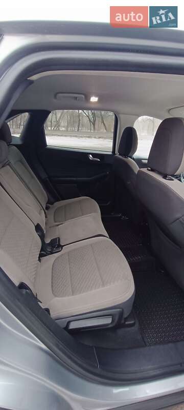 Позашляховик / Кросовер Ford Escape 2021 в Івано-Франківську