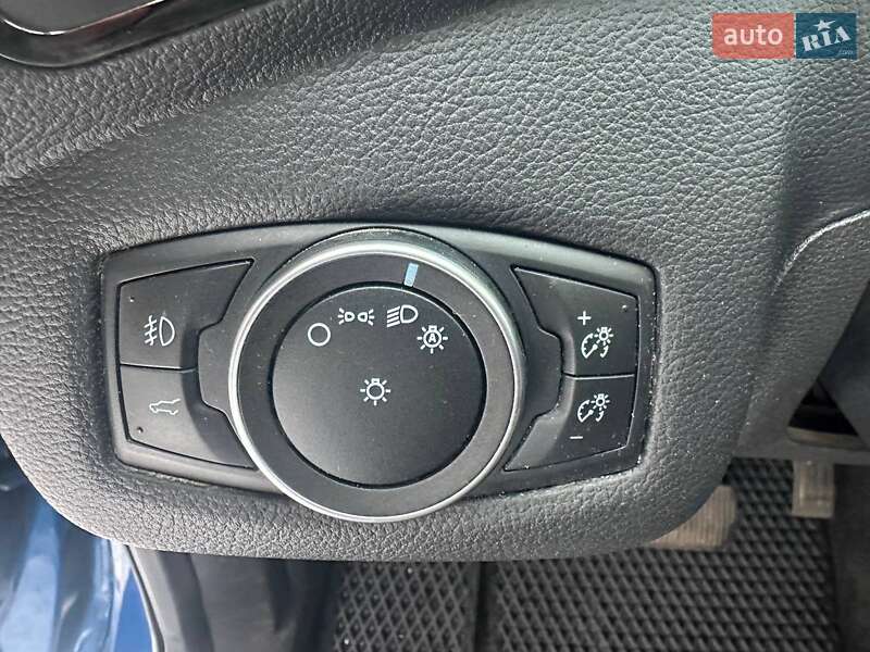 Внедорожник / Кроссовер Ford Escape 2018 в Киеве фото 13 Внедорожник / Кроссовер Ford Escape 2018 в Киеве