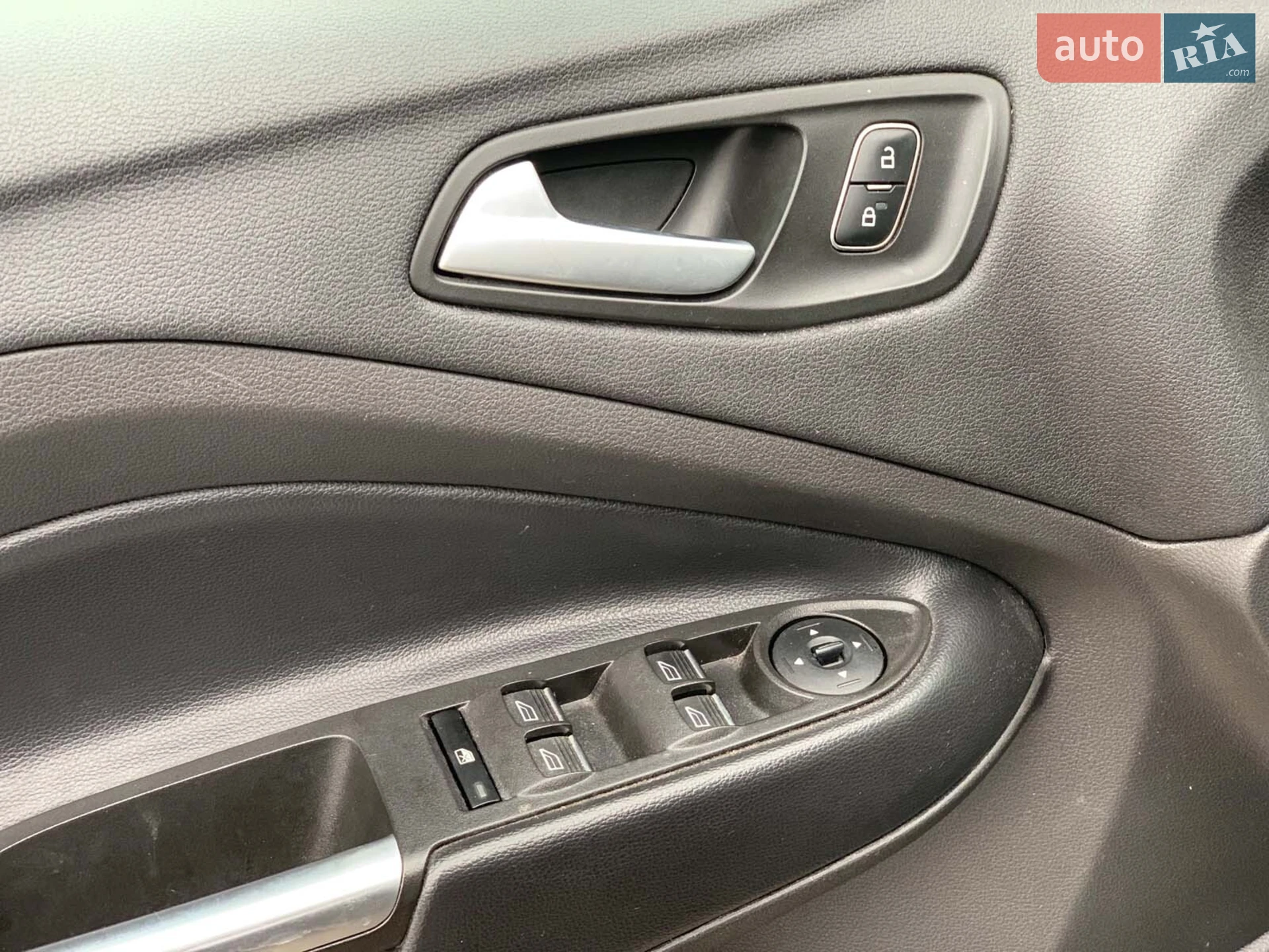 2019 Ford Escape - мініатюра 23