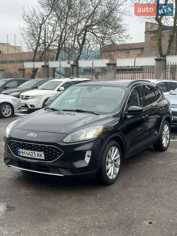 Внедорожник / Кроссовер Ford Escape 2021 в Одессе