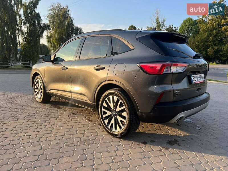 Позашляховик / Кросовер Ford Escape 2019 в Тернополі фото 12 Позашляховик / Кросовер Ford Escape 2019 в Тернополі