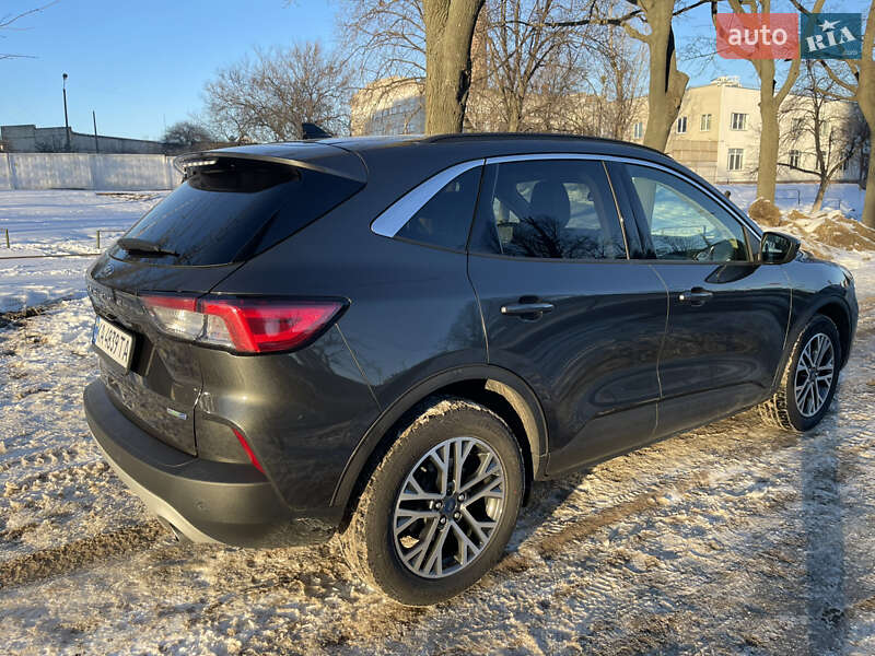 Внедорожник / Кроссовер Ford Escape 2019 в Киеве
