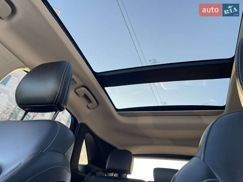 Внедорожник / Кроссовер Ford Escape 2019 в Киеве