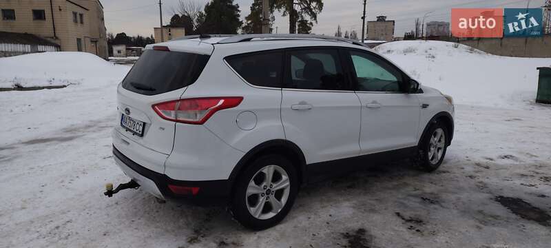 Внедорожник / Кроссовер Ford Escape 2015 в Киеве