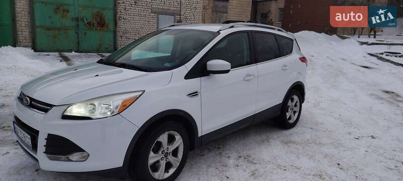 Внедорожник / Кроссовер Ford Escape 2015 в Киеве