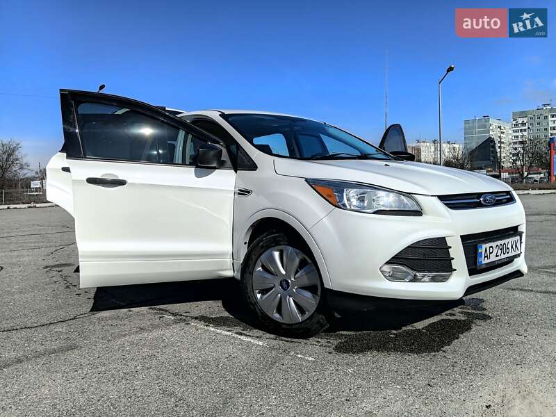 Внедорожник / Кроссовер Ford Escape 2015 в Запорожье