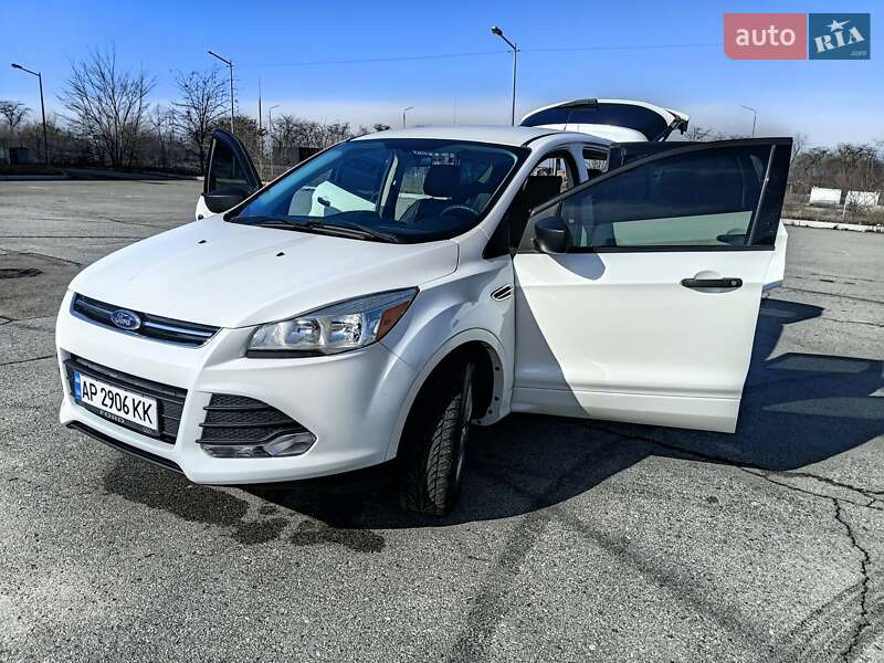 Внедорожник / Кроссовер Ford Escape 2015 в Запорожье