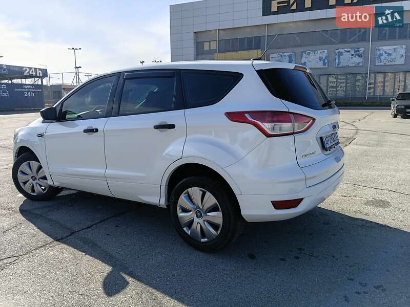 Внедорожник / Кроссовер Ford Escape 2015 в Запорожье