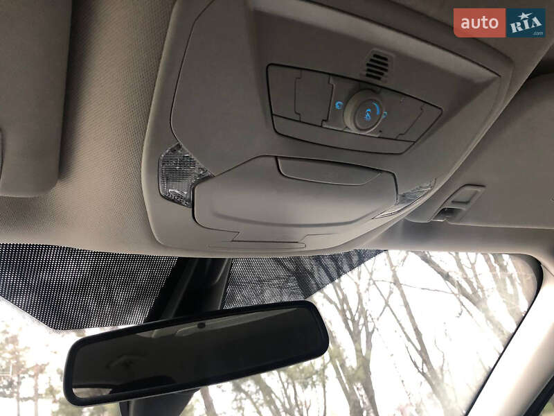 Позашляховик / Кросовер Ford Escape 2015 в Миколаєві фото 18 Позашляховик / Кросовер Ford Escape 2015 в Миколаєві