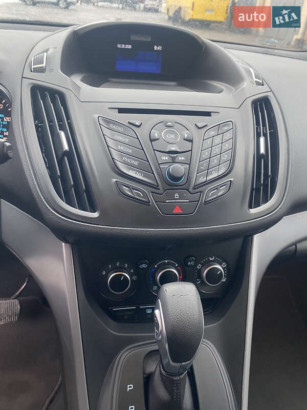 Внедорожник / Кроссовер Ford Escape 2015 в Жмеринке