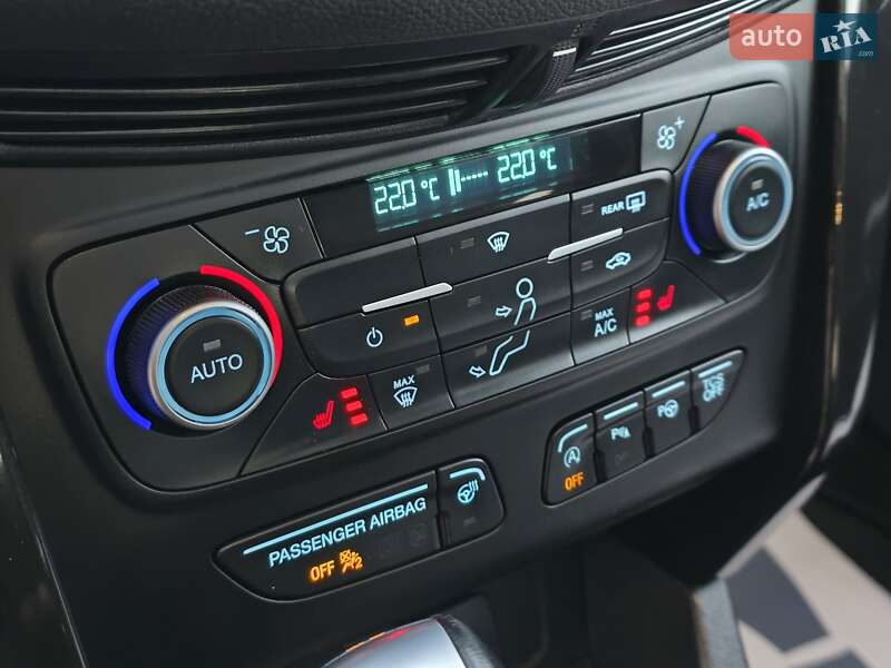 Позашляховик / Кросовер Ford Escape 2018 в Стрию