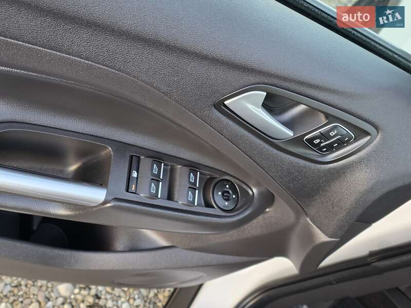 Позашляховик / Кросовер Ford Escape 2018 в Стрию