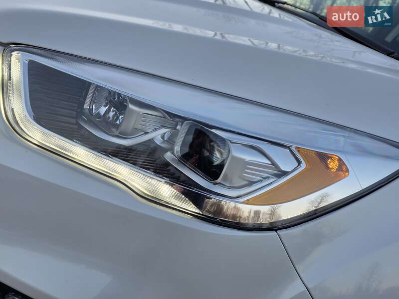 Позашляховик / Кросовер Ford Escape 2018 в Стрию