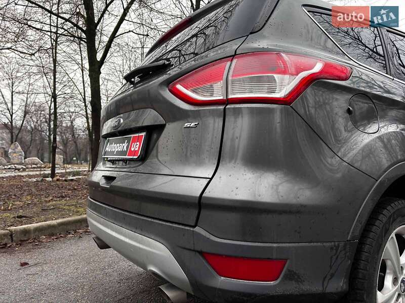 Внедорожник / Кроссовер Ford Escape 2016 в Запорожье