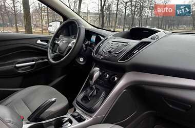 Внедорожник / Кроссовер Ford Escape 2016 в Запорожье