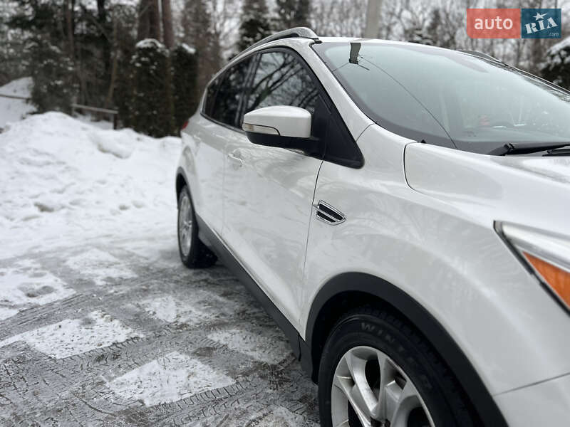 Внедорожник / Кроссовер Ford Escape 2016 в Трускавце