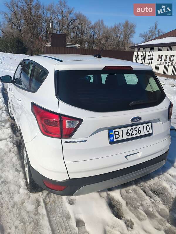 Позашляховик / Кросовер Ford Escape 2018 в Кременчуці