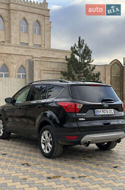Внедорожник / Кроссовер Ford Escape 2019 в Одессе