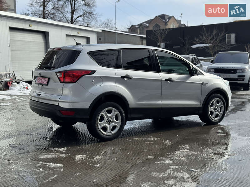Внедорожник / Кроссовер Ford Escape 2018 в Тернополе