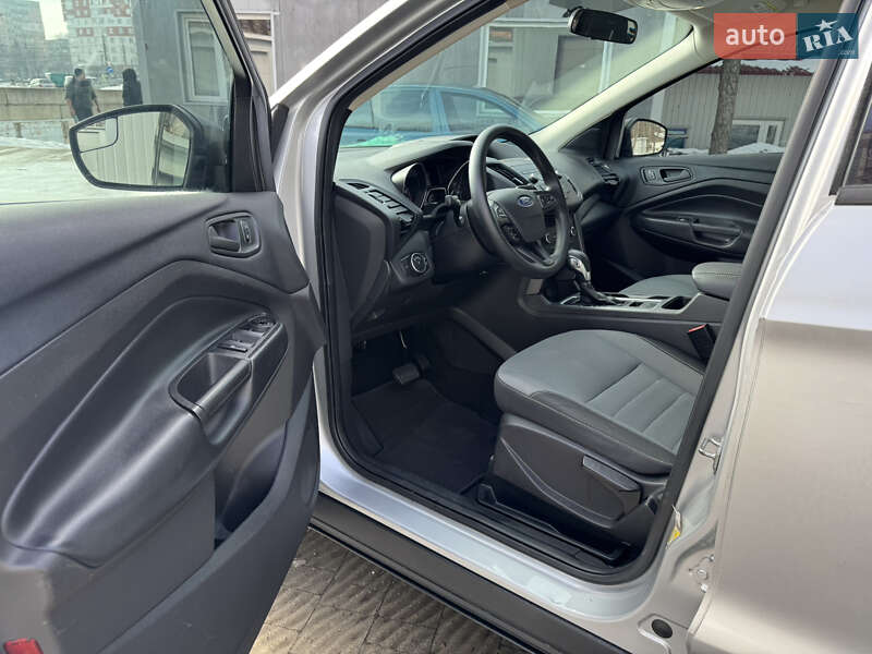 Внедорожник / Кроссовер Ford Escape 2018 в Тернополе