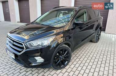 Позашляховик / Кросовер Ford Escape 2017 в Винниках