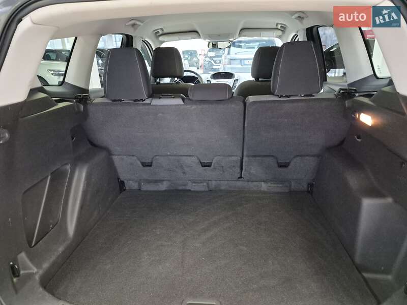 Внедорожник / Кроссовер Ford Escape 2015 в Хмельницком