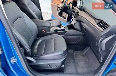 Внедорожник / Кроссовер Ford Escape 2019 в Киеве