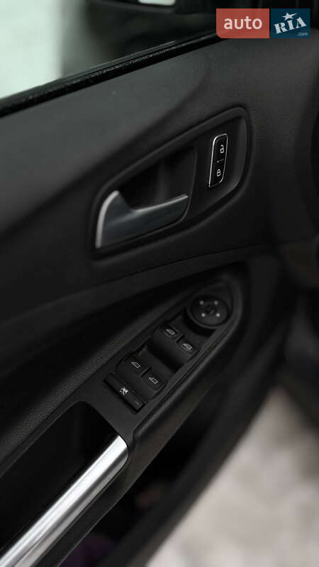 Позашляховик / Кросовер Ford Escape 2013 в Вінниці